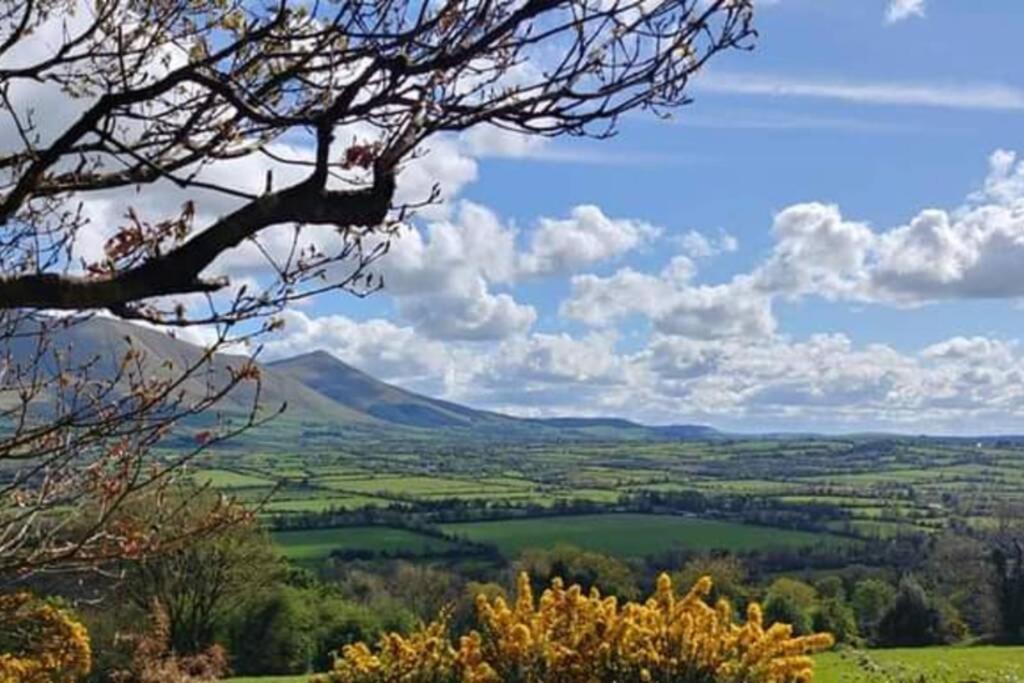 Corderry Farmhouse, Idyllic Cottage Amid 250 Acres Lisvernane Εξωτερικό φωτογραφία